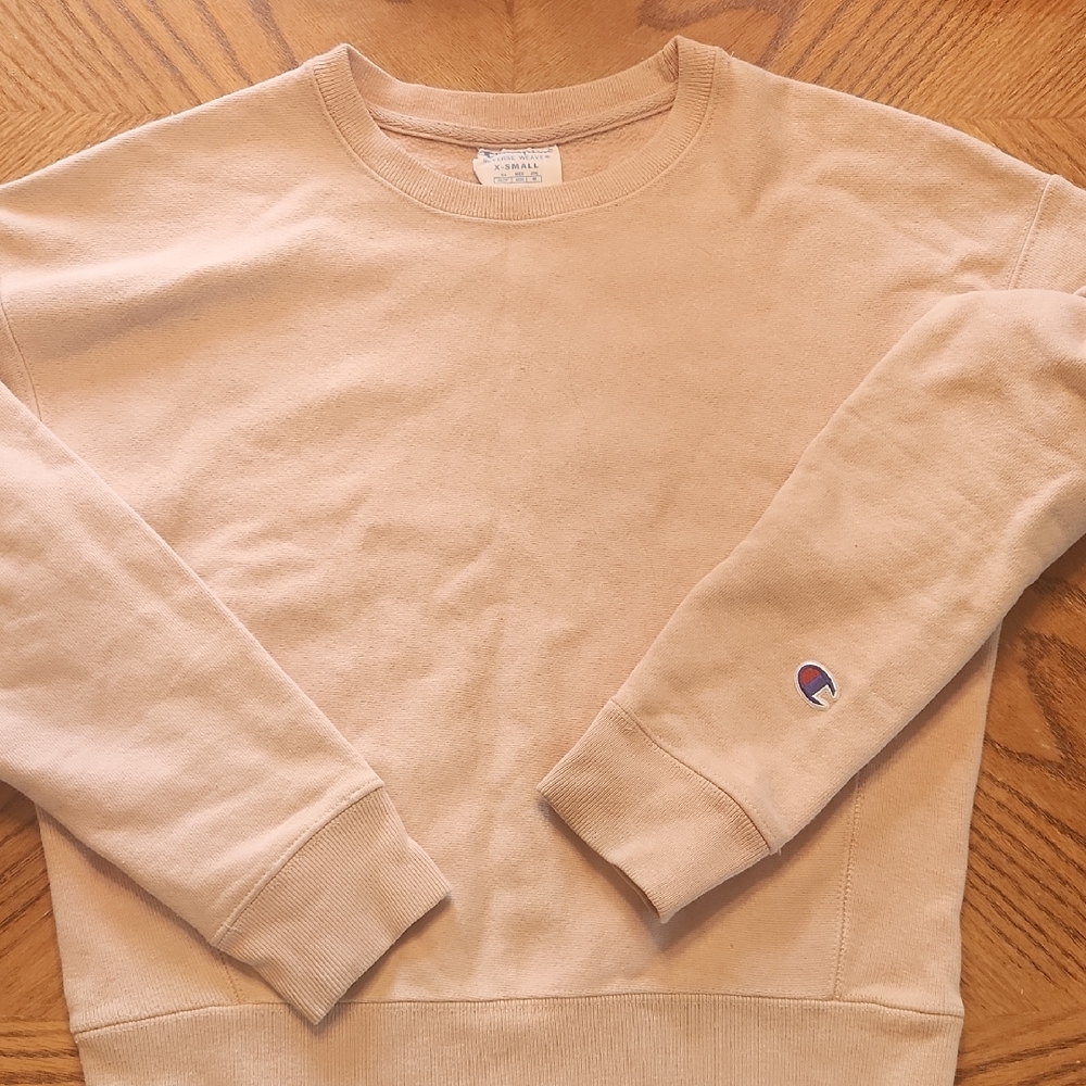 Champion Women's Tan Crewneck Sweatshirt